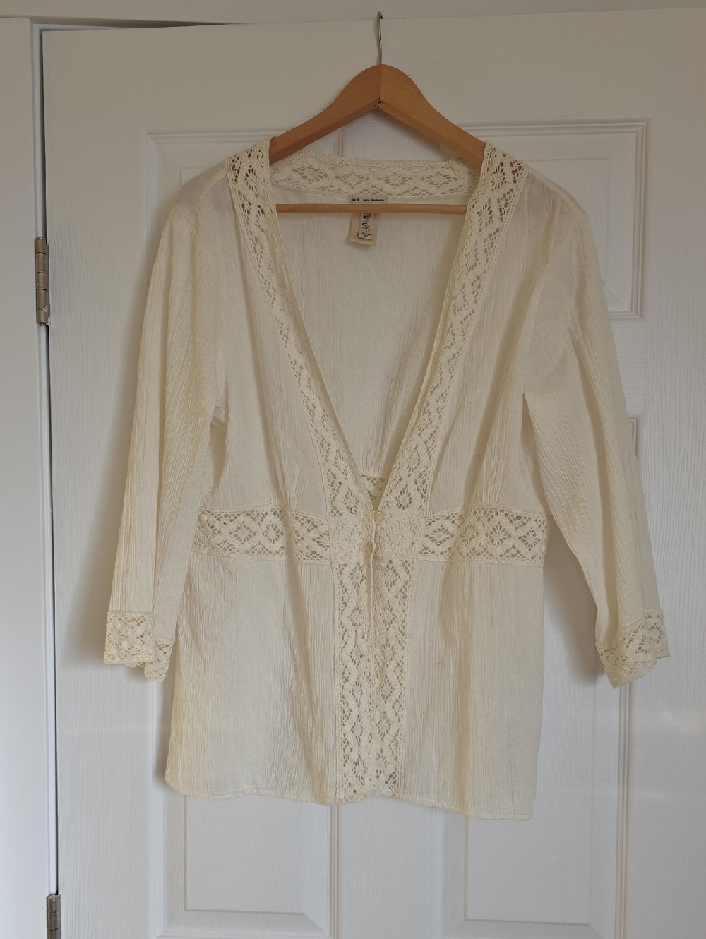Cream Lace Trim Lightweight Boho Tunic. 100% Cotton